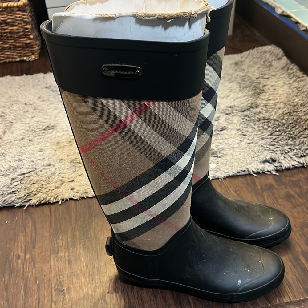 Authentic Burberry rain boots